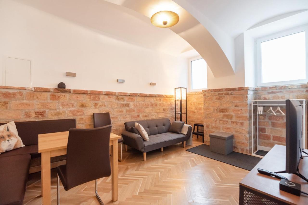 Der Fuchsbau - Neu, Kuschelig Und Zentral Im Gruenen Apartment Vienna Exterior photo